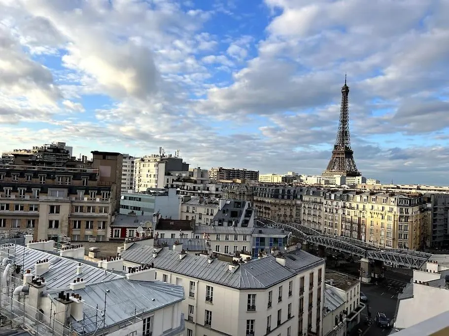 Tour Eiffel - Studio Vue Imprenable Au-Dessus Des Toits, Balcon Paris 0*,