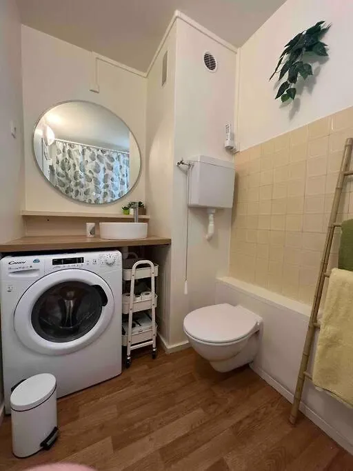 Apartment Tour Eiffel - Studio Vue Imprenable Au-Dessus Des Toits, Balcon Paris